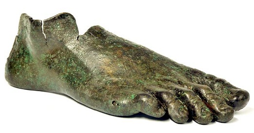 Piede di statua in bronzo da Cividate Camuno